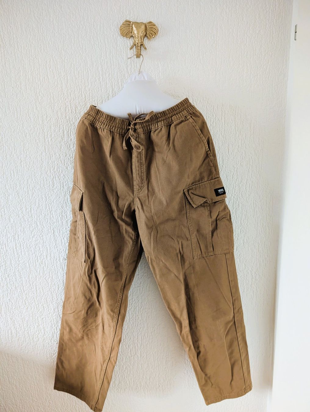 Vans Pantaloni: Vans Range Baggy Elastic - Medium (W32) – Usato da Pfäffikon SZ venduto da RainerZuefall