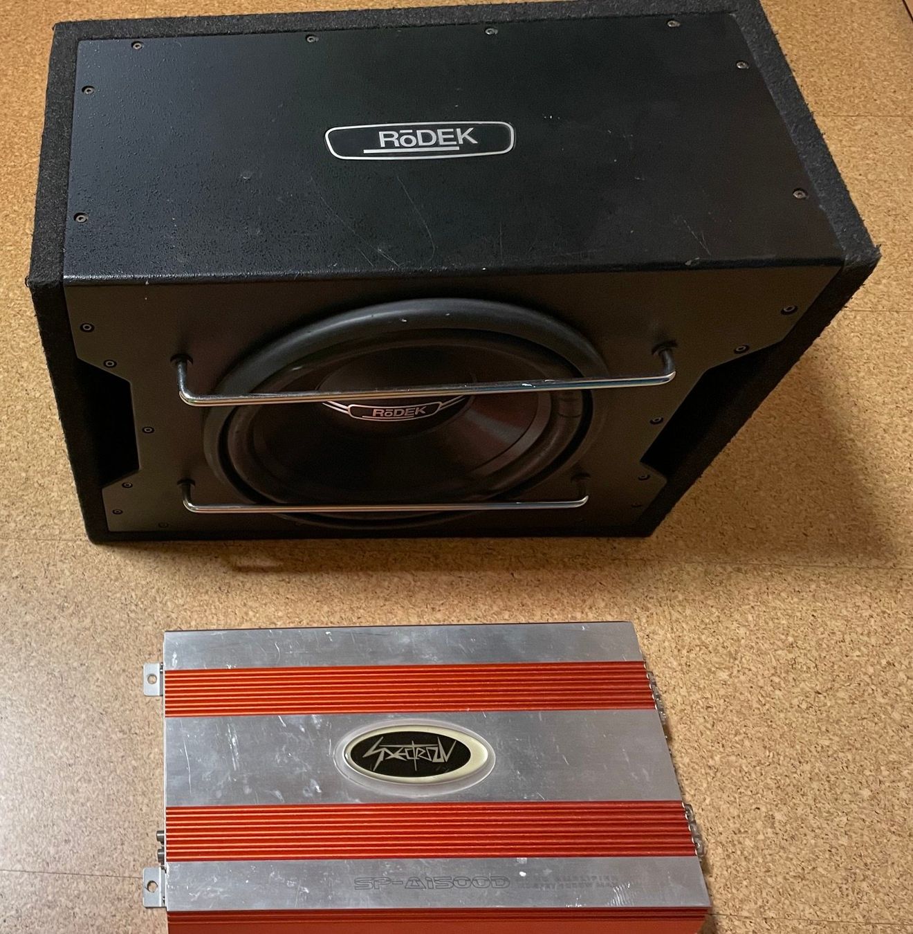Amplificatori: Subwoofer mit Verstärker – Usato da Freidorf venduto da Patrik.04