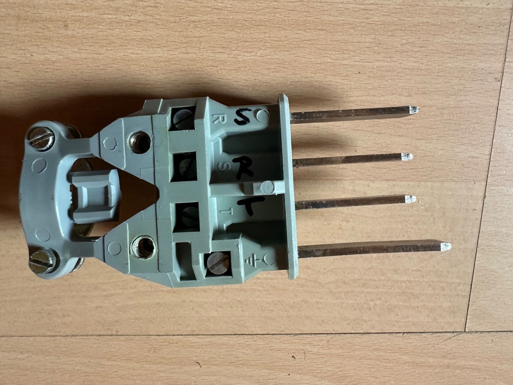 Spine: J 25/4 Polig Stecker CMC – Usato da Huttwil venduto da Bolpa 8