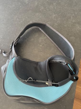 Neue Hundetasche