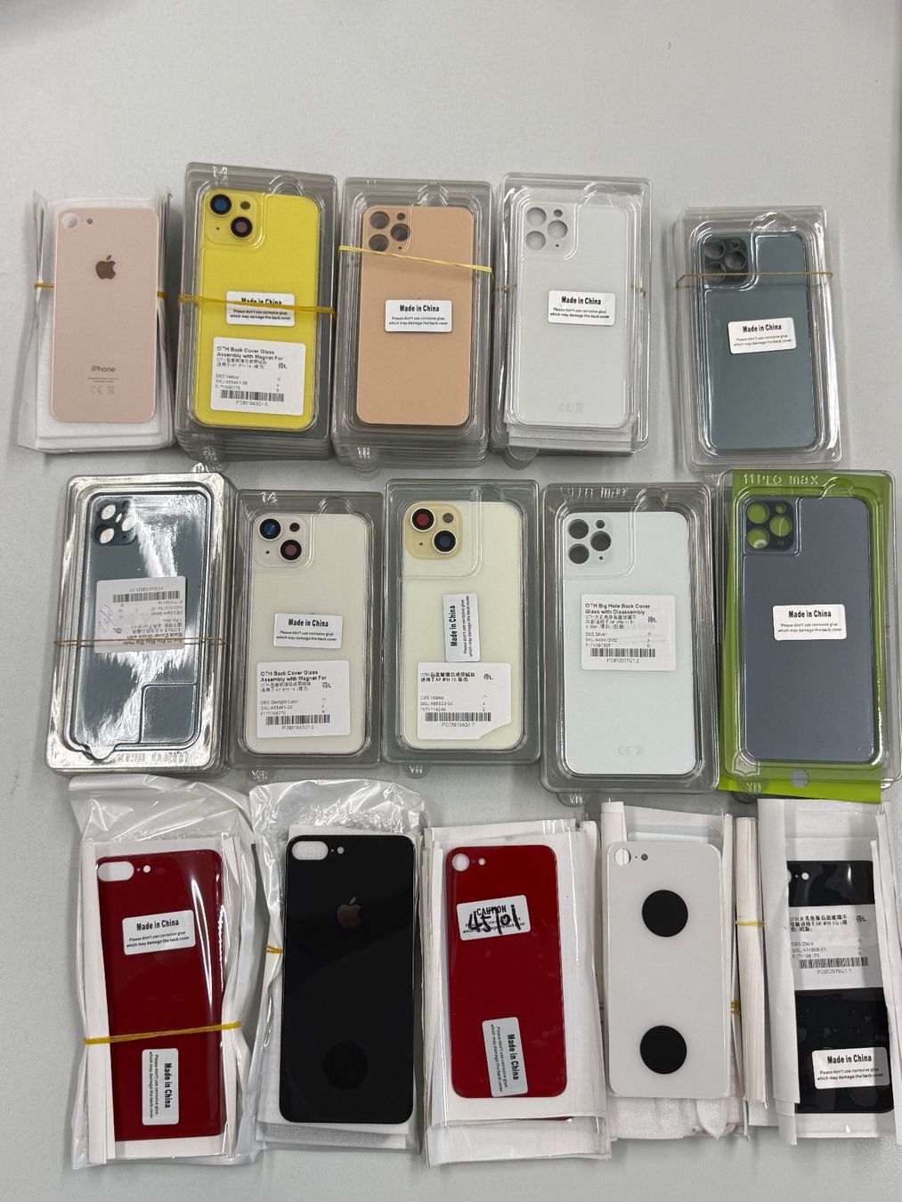 Apple Cover & Protezioni schermo: Lot de vitres arrière compatible pour iPhone – Usato da Zug venduto da ElPhone 1