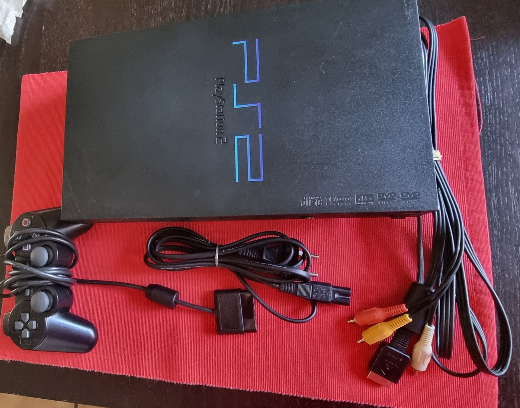 Sony Konsolen: PS2 Console - Complete With Controller, in great condition! – Gebraucht aus Allschwil von NDSS9483