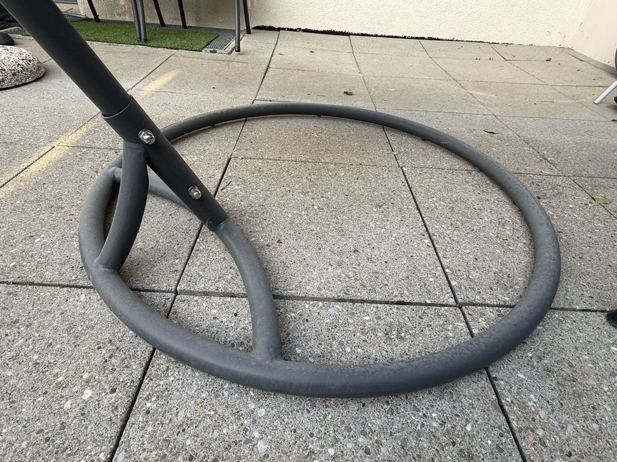 Poltrone pensili da giardino: Hängesessel Norica mit Gestell, beige – Usato da Otelfingen venduto da Otto4 4