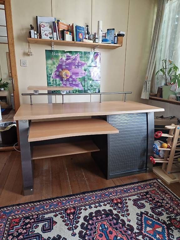 Bureaux: Massiver Schreibtisch – D'occasion à Bronschhofen par jimmbim92