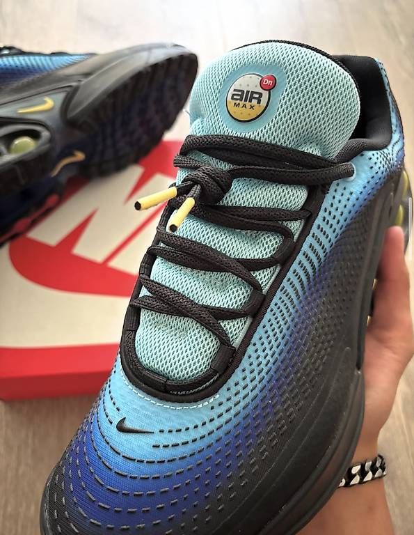 Chaussures hommes: Nike air Max DN hyper blue – D'occasion à Cheseaux-Lausanne par mad_mnv2 1