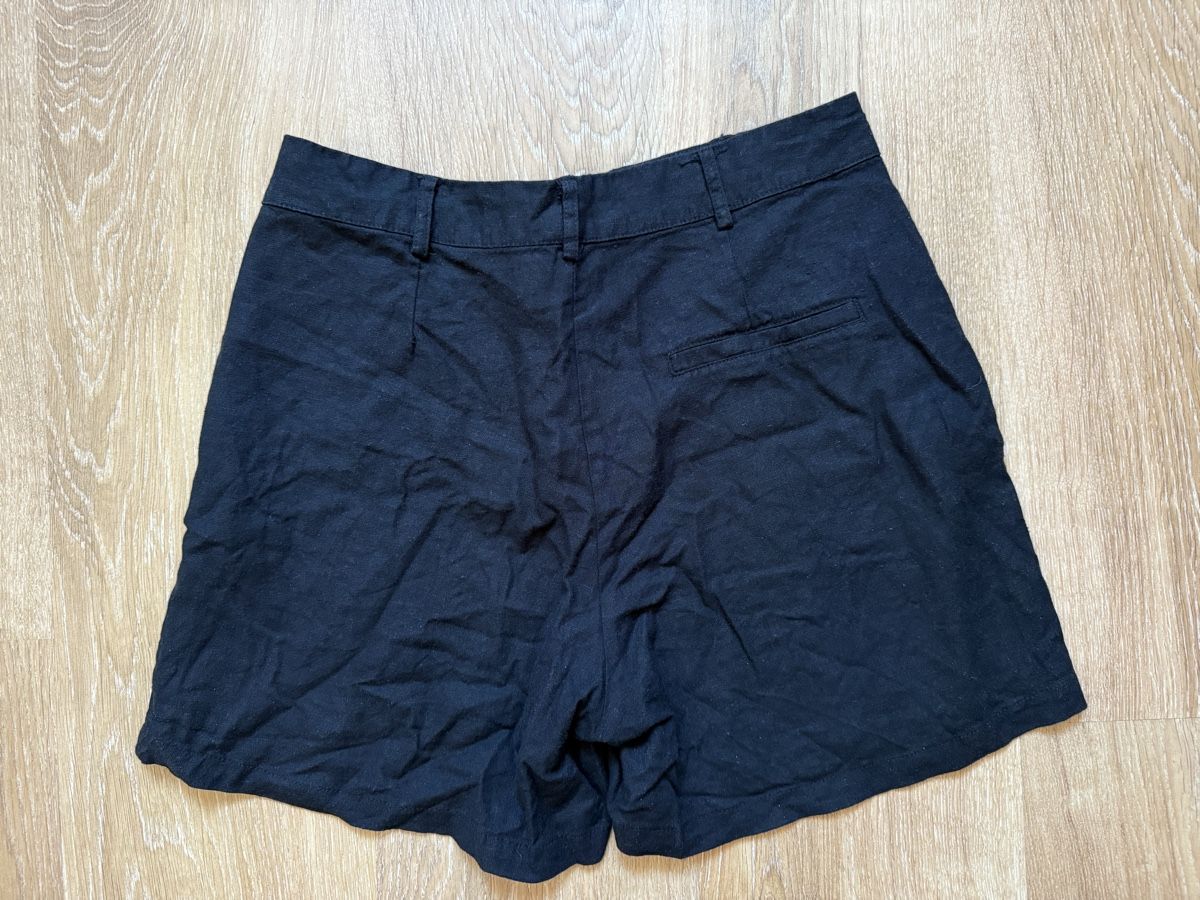 Pull&Bear Pantaloni: Short d’été noir lin Pull & Bear, t.36/S – Usato da Tavannes venduto da Thriftshop 1