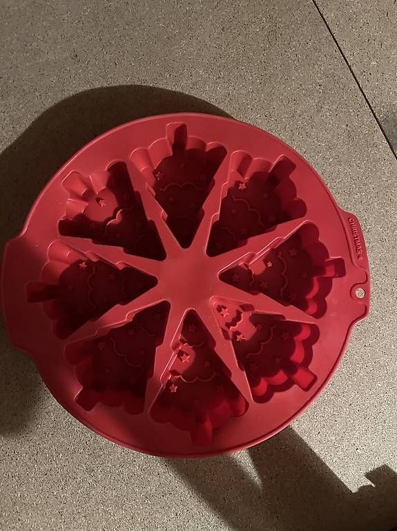 Teglie da forno: Silikonform tannenbaum – Usato da Hauptwil venduto da amknae