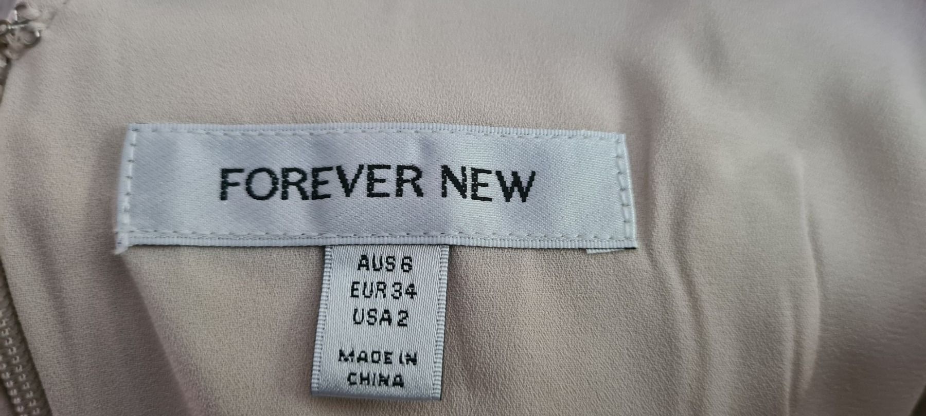 Vestiti: Forever New Minikleid – Usato da Allschwil venduto da Virgo 5