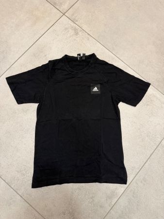 Adidas T-Shirt schwarz Grösse M guter Zustand