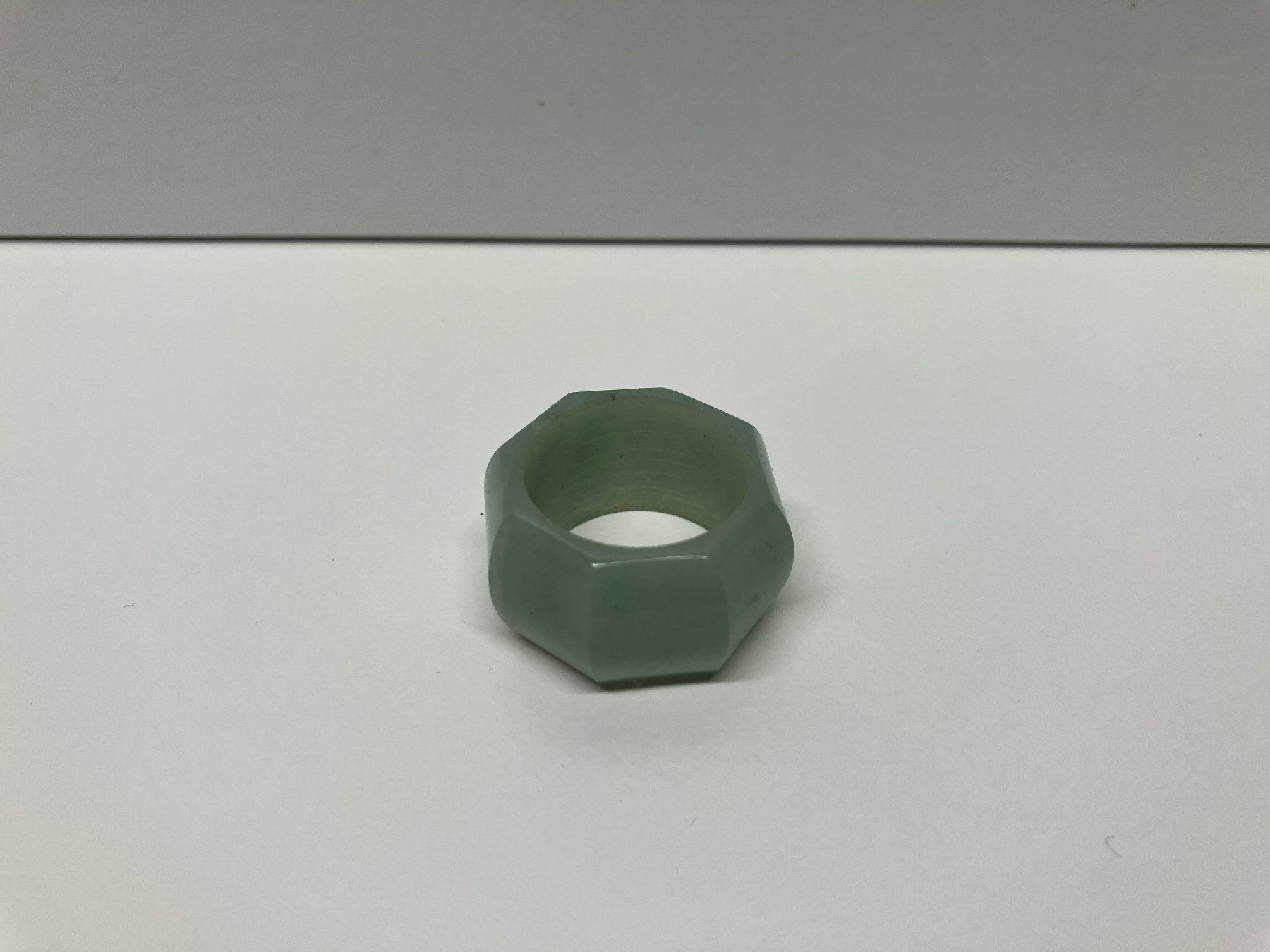 Anelli: Wunderschöne Fingerringe aus Jade – Usato da benzenschwil venduto da Kontaki 2