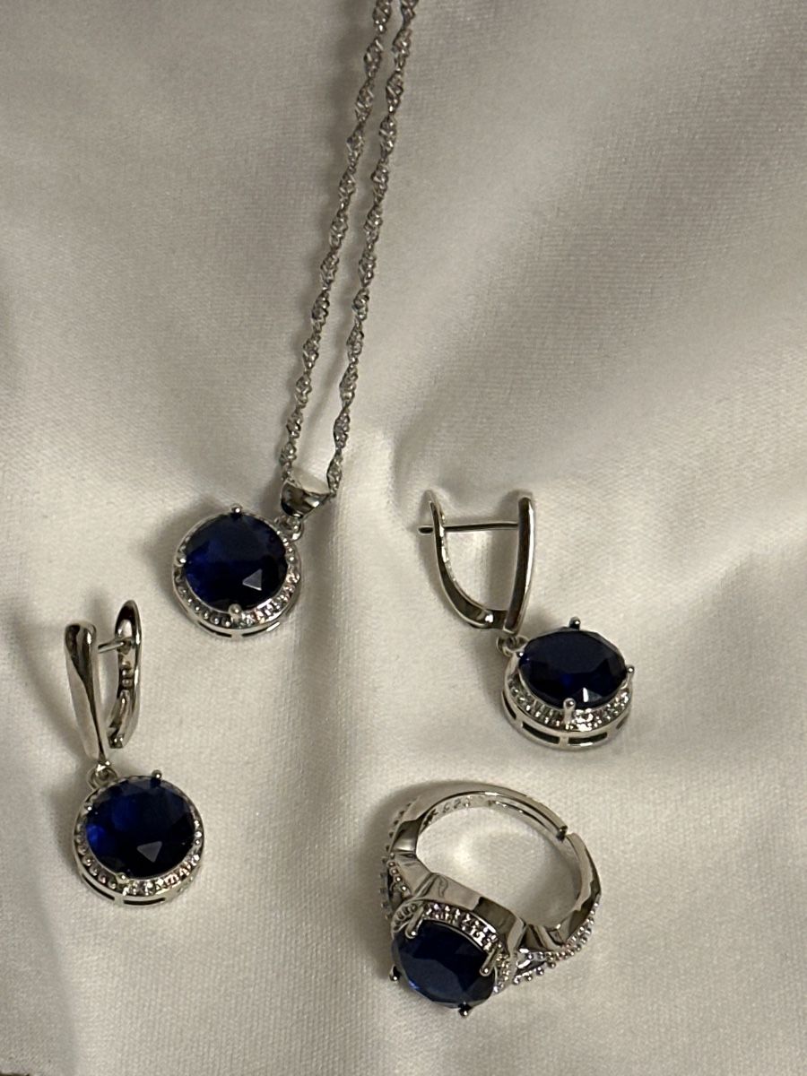 Altri gioielli: Parure bleu foncée , taille 53 argent 925 – Nuovo (secondo la descrizione) da La Chaux-de-Fonds venduto da Meliha2008