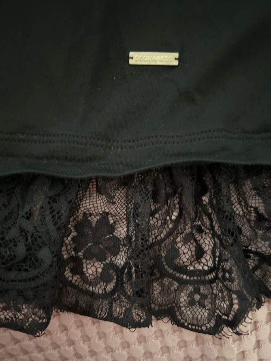 Dsquared2 Vestiti: Dsquared2 Kleid, schwarz, Grösse M, mit Spitze am Saum – Nuovo (secondo la descrizione) da Langnau im Emmental venduto da Iriss 3