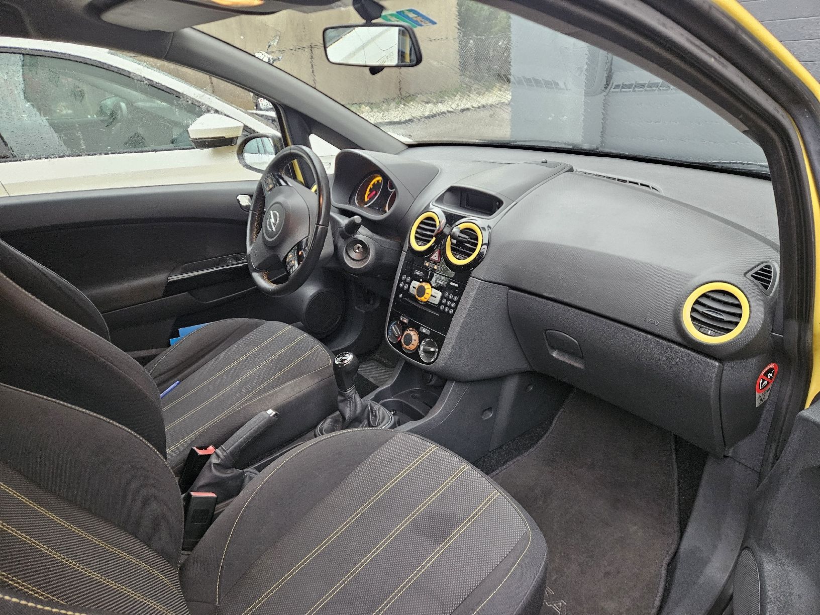 Opel Autos: Opel Corsa 1.4L 2011 – Gebraucht aus Broc von ate_6svb 2