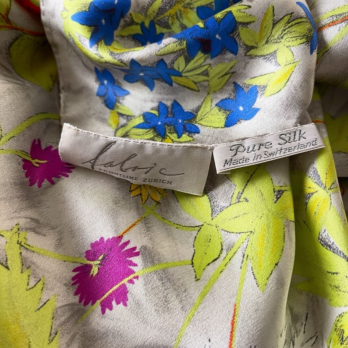 Fabric Frontline Foulards, Tücher & Schals: FABRIC FRONTLINE New Big Silk Scarf – Neu (gemäss Beschreibung) aus Emmen von Avviivva_Com2023 9