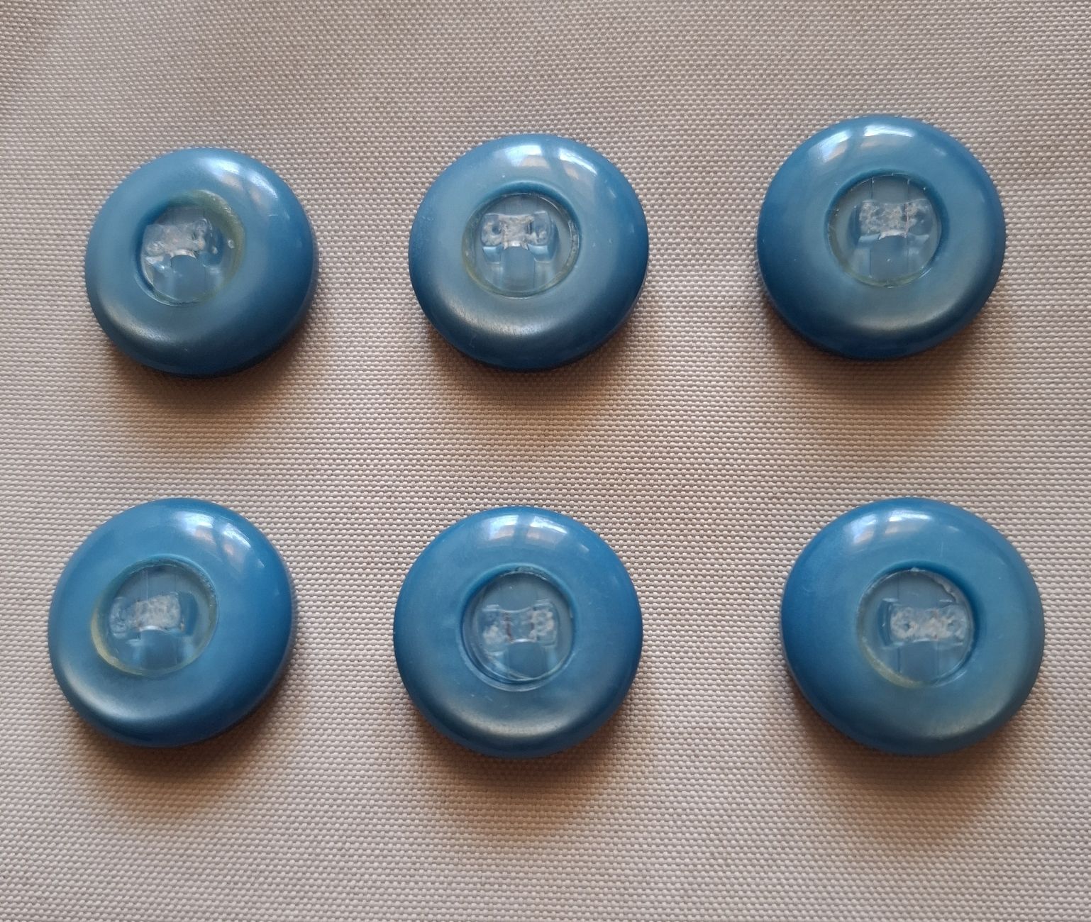 Bottoni: 6 Stück blaue Knöpfe, 23 mm. – Usato da Dietikon venduto da Hirschkopf 2
