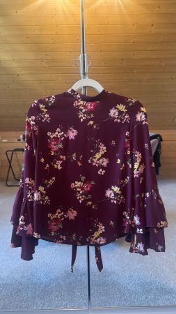 Bluse Bershka Blumenmuster, bordeaux rot, Grösse S
