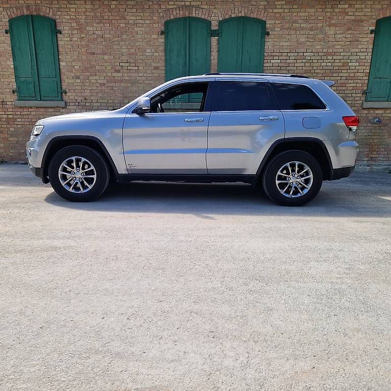 Automobili: Gepflegter Jeep Grand Cherokee – Usato da Dussnang venduto da sokrates321 1