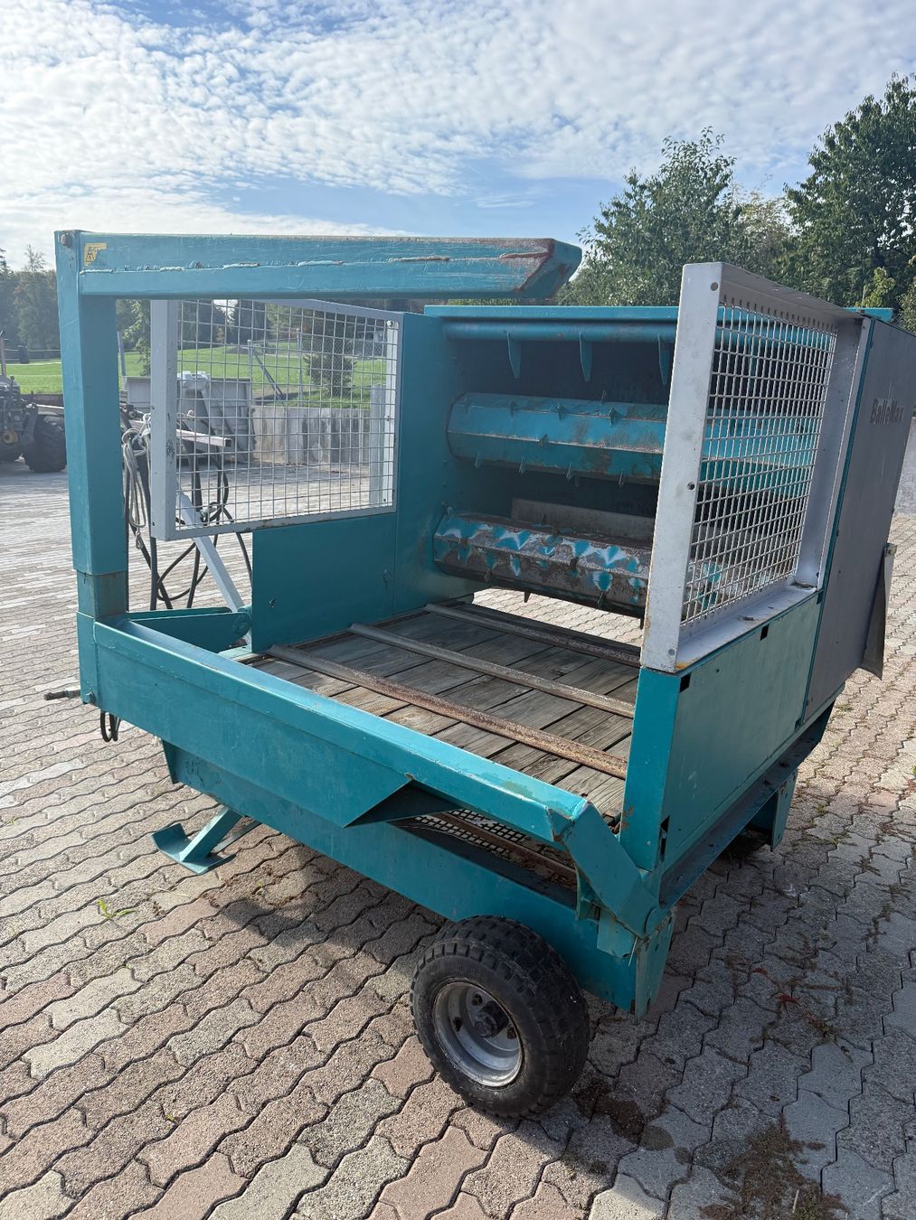 Tutte le macchine: BalleMax Tracdrive – Usato da Jona venduto da Tsbm 1