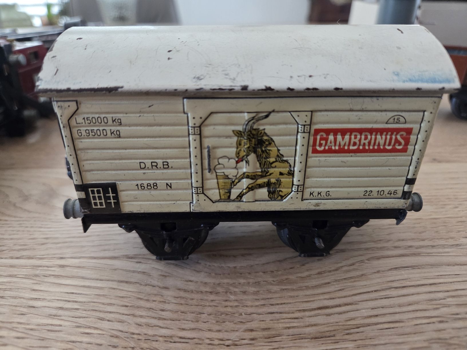 Märklin Modellini di ferrovie: Märklin Güterwagen Gambrinus Blechmodell – Usato da Berikon venduto da TopLok1 1