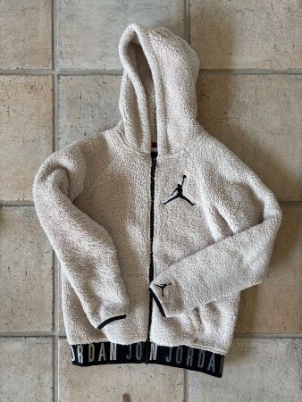 Air Jordan Kapuzenjacke Teddy beige