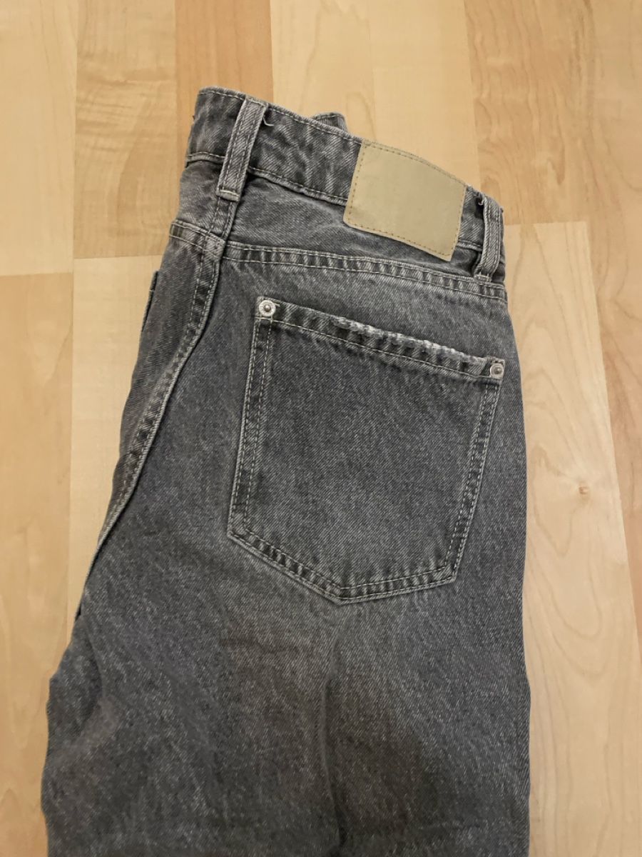 Jeans: Jeans von lefties – Usato da Rickenbach SZ venduto da Sunneundmeer 1