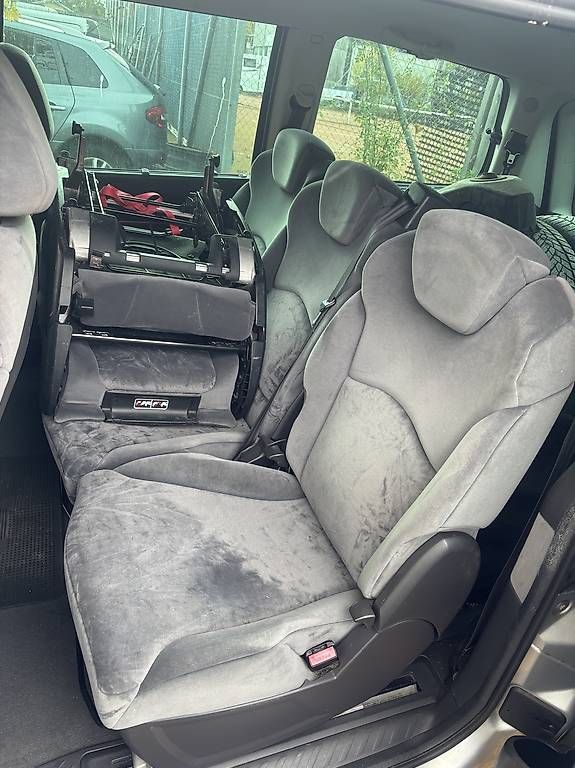 Peugeot Toutes les pièces auto: Siège Citroën c8 ou Peugeot 807 – D'occasion à Le Landeron par Xman83