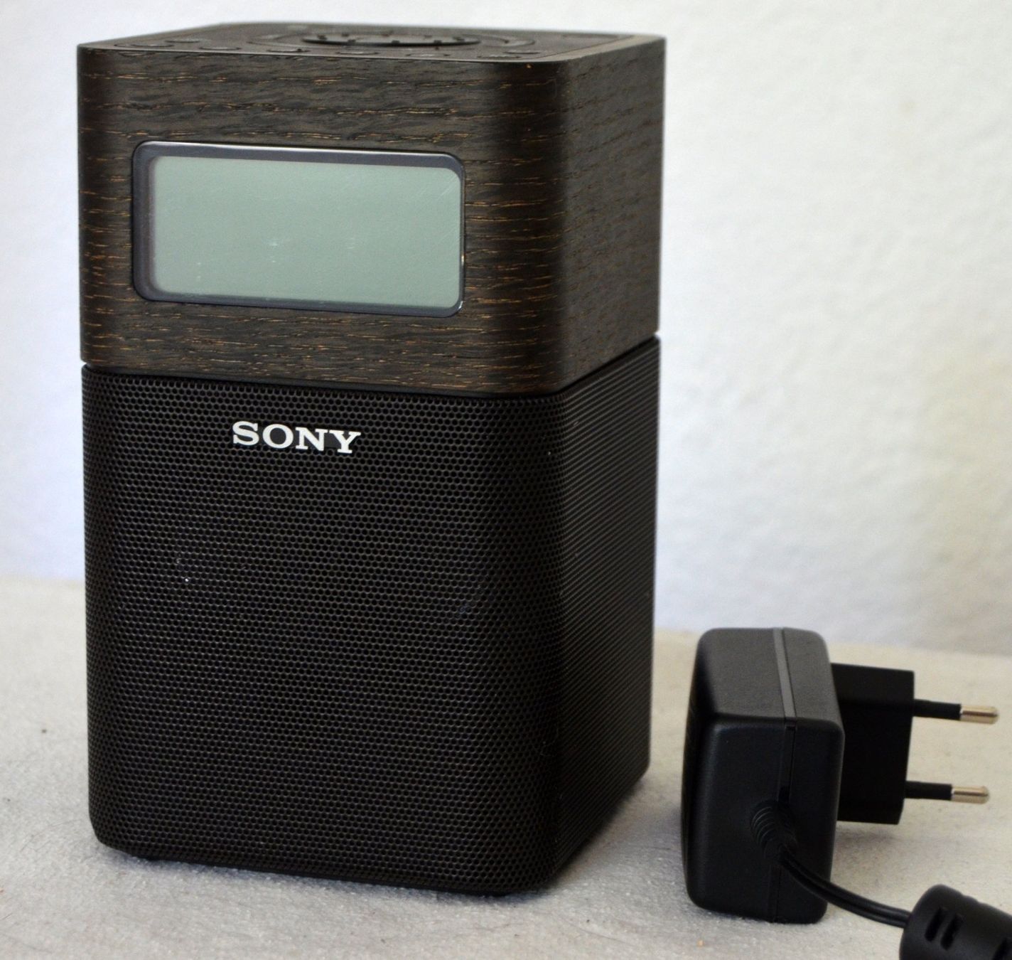 Sony Radios: Radio Sony XDR-V1BTD DAB+ Bluetooth – Gebraucht aus Collonges von arashee