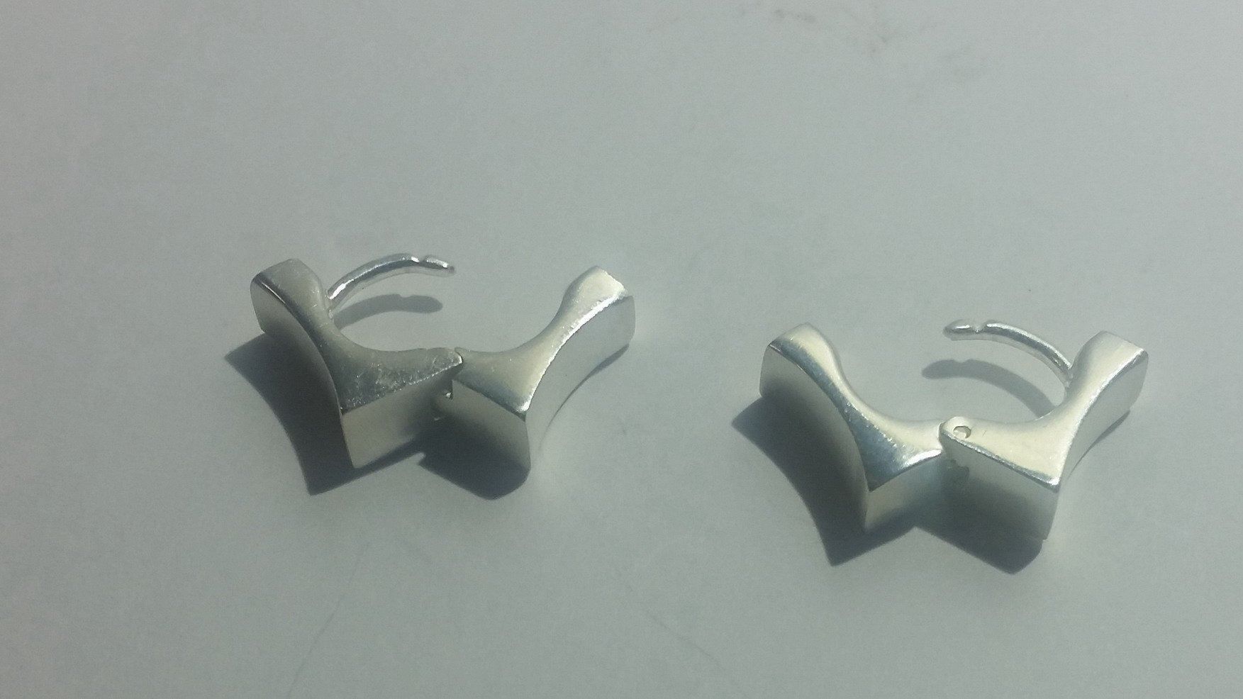Ohrringe & -stecker: 7KUP15 - Modische Elegantes Ohrring – Neu und originalverpackt aus Bellach von Swisso-Be1 1