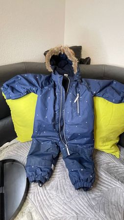 H&M Winter Overall Gr. 80 mit Sternen!