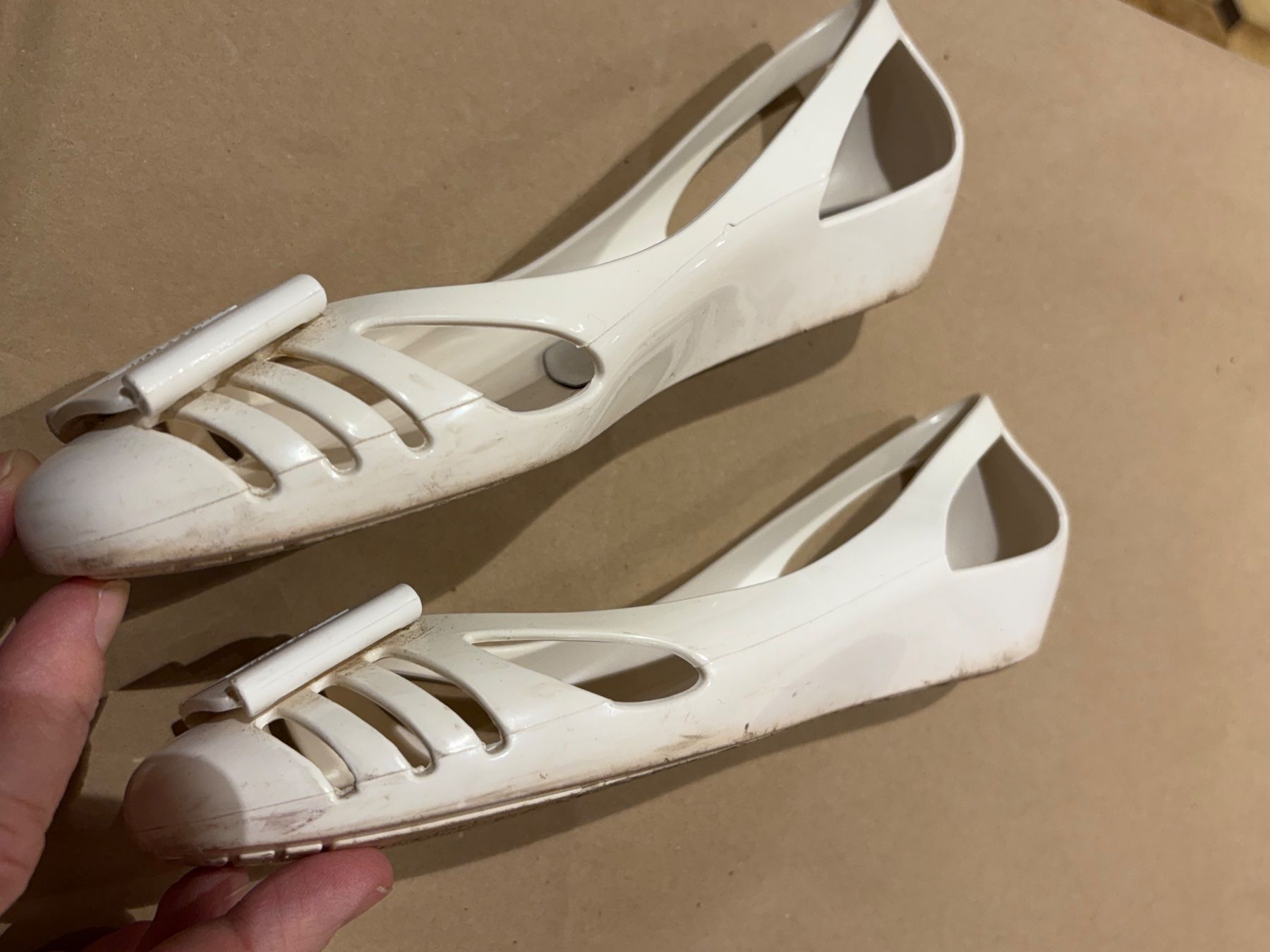 Salvatore Ferragamo Damenschuhe: Ballerines Ferragamo 37.5 M – Gebraucht aus Vufflens-la-Ville von newlifegva 2