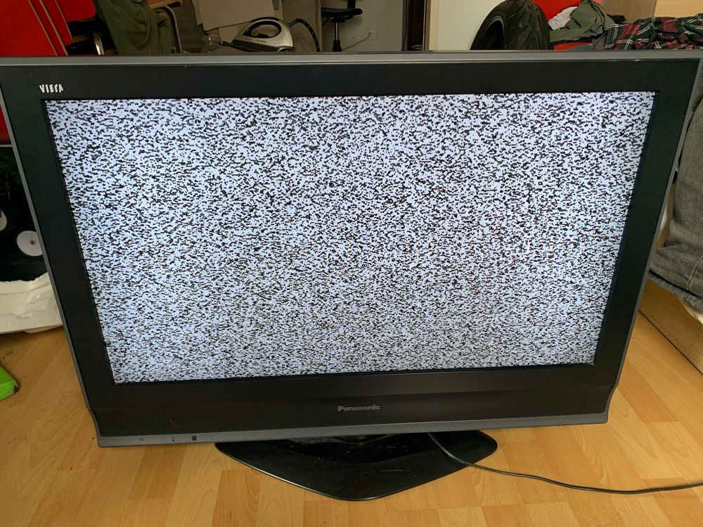 Panasonic TV lcd (Gebraucht) in LONAY für CHF 1 – nur Abholung auf ...