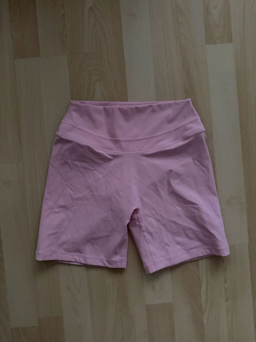 Oner Active Leggings: Oner Active Shorts Grösse M – D'occasion à Thierachern par due_ls6w