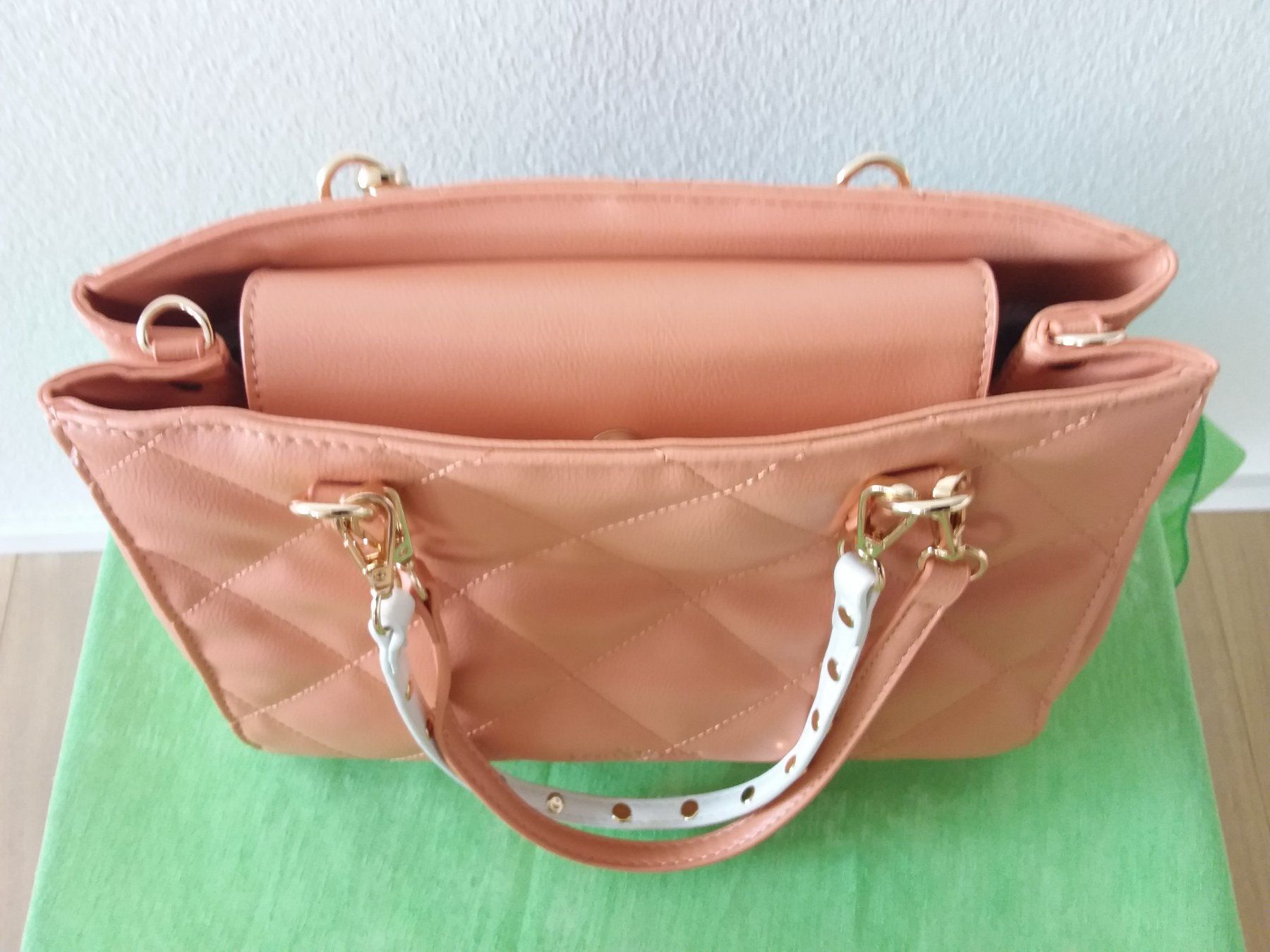 Sacs femmes: EDEL & STARK Handtasche – D'occasion à Uitikon Waldegg par Risibisi7 1