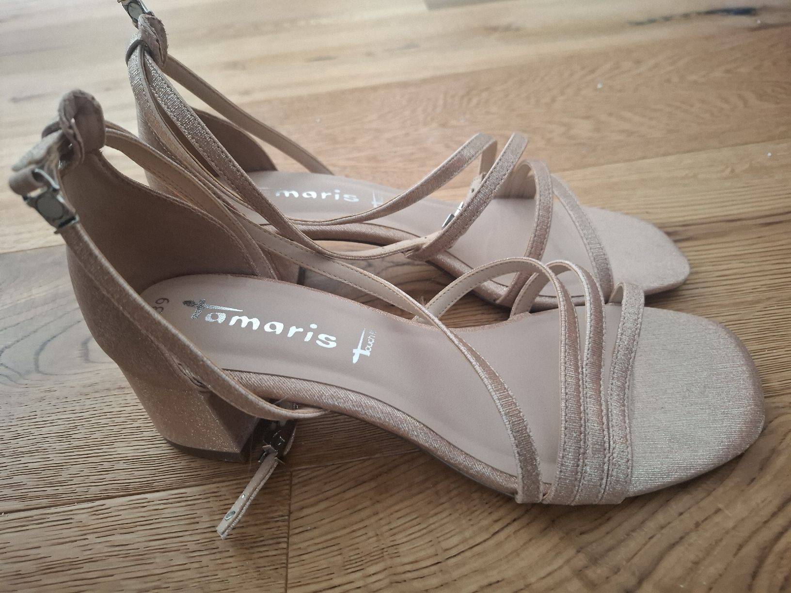 Tamaris Scarpe da donna: Sandales Tamaris – Nuovo (secondo la descrizione) da Les Paccots venduto da vit_9l76 1