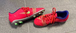 Nike Fussballschuh Gr. 33