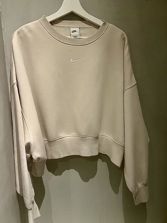 Pullover & Sweatshirts: Pull Nike femme gris clair taille S – Gebraucht aus Rolle von cal_tk28