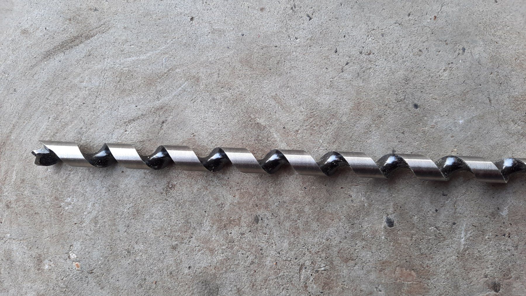 Tutti gli attrezzi: Schlangenbohrer 12 mm – Usato da Grosshöchstetten venduto da Wuffi 2