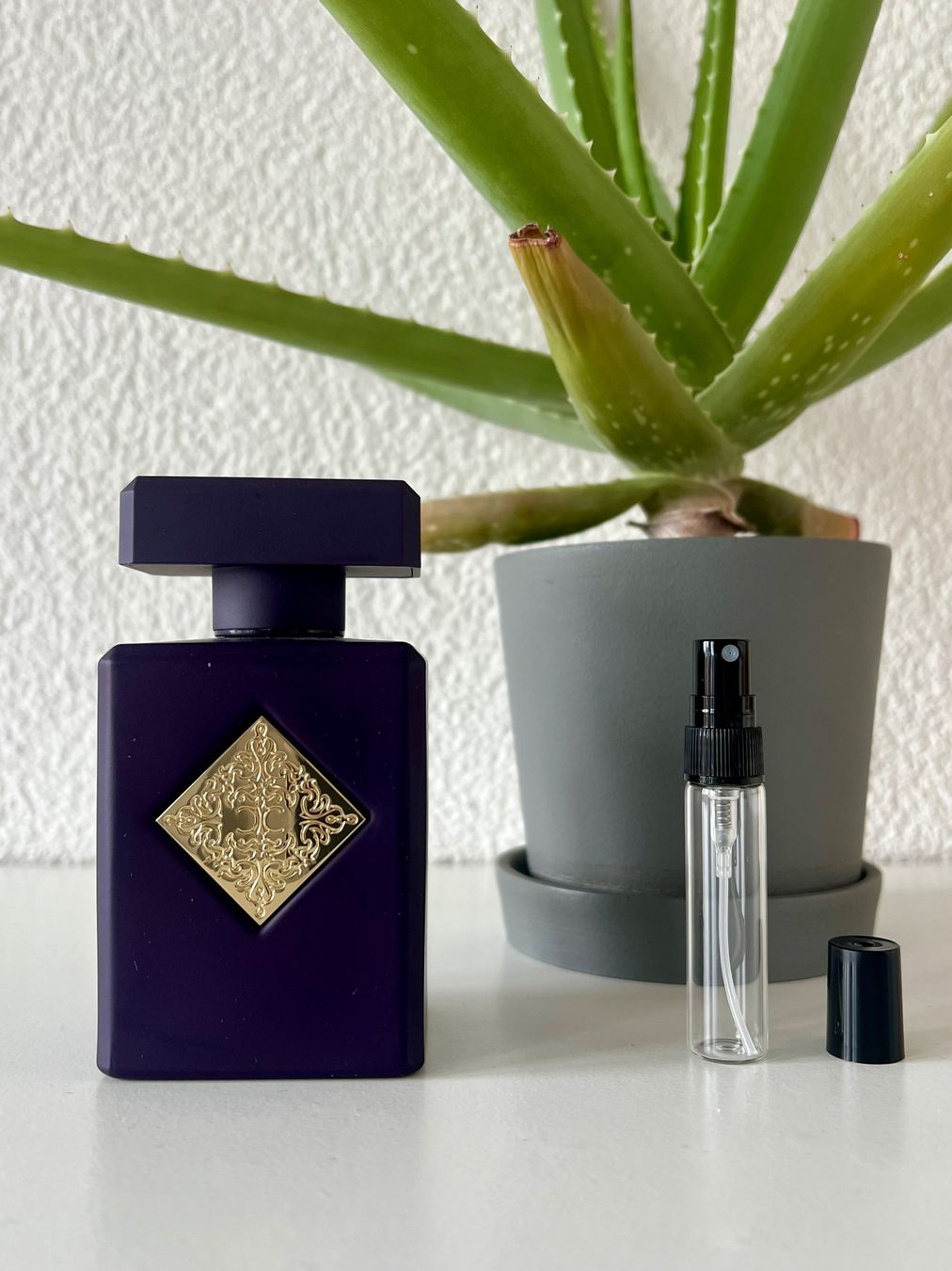 Initio Profumi & Eau de Toilette: Initio Side Effect EdP 5ml Abfüllung – Nuovo (secondo la descrizione) da St. Gallen venduto da Marcus1996