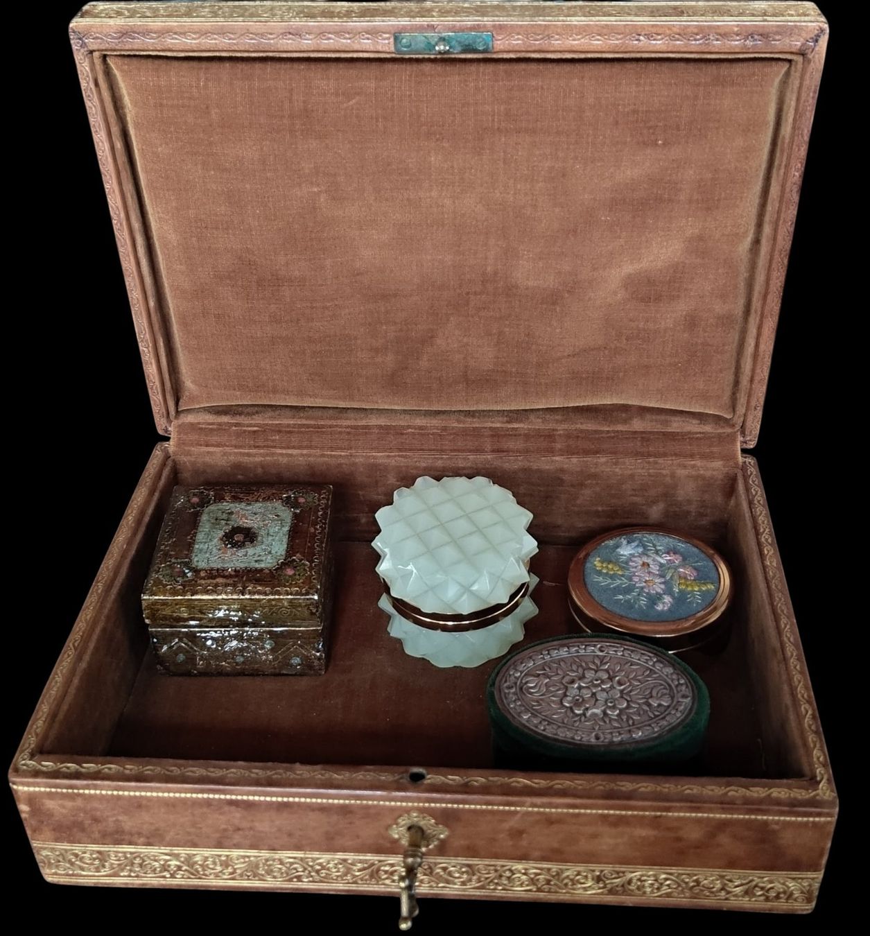 Dosen: Porta gioielli vintage 5 pezzi. Vari materiali. – Gebraucht aus Lugano von fbo_82wg