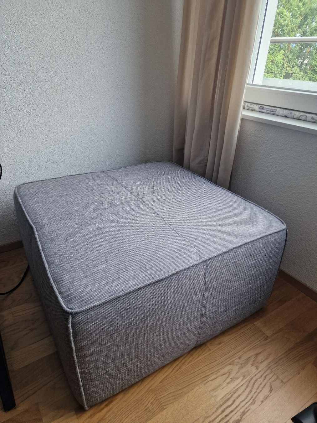 Tabourets: Hocker grau – D'occasion à Balgach par kimo1
