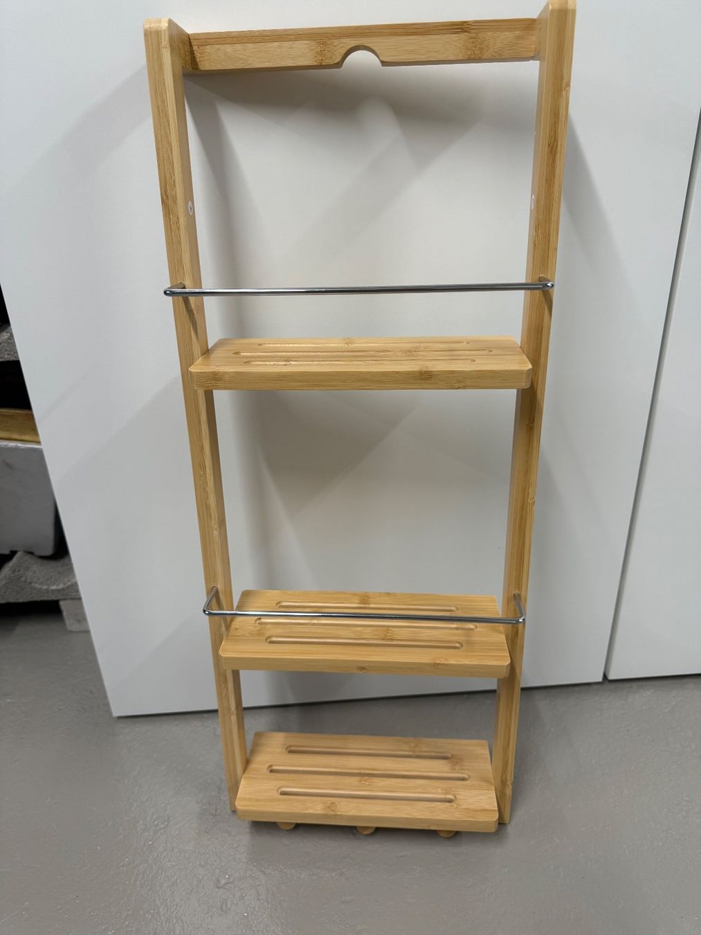 Scaffali: Regal für Duschflaschen oder Küchenutensilien, neu – Nuovo (secondo la descrizione) da Männedorf venduto da Patisa
