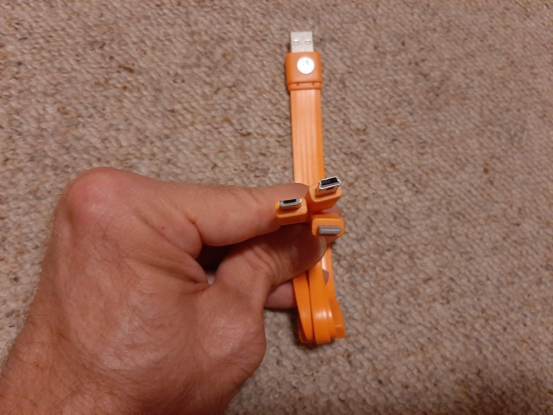 Cavi: Cavo USB multipresa – Usato da Porza venduto da ulletta1 1