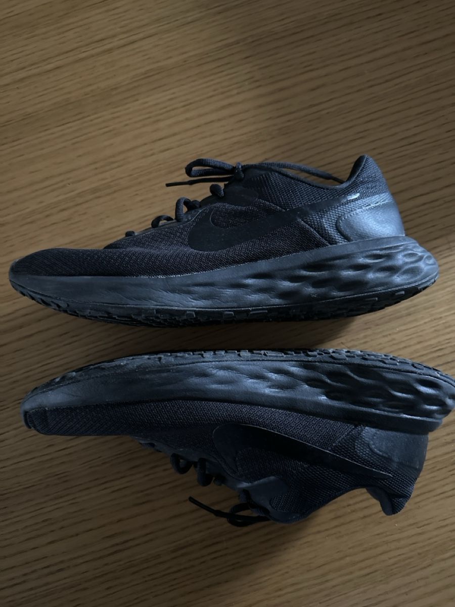 Nike Herrenschuhe: Nike Schuh Gr 44.5 – Gebraucht aus Davos Platz von Anakonda1 2
