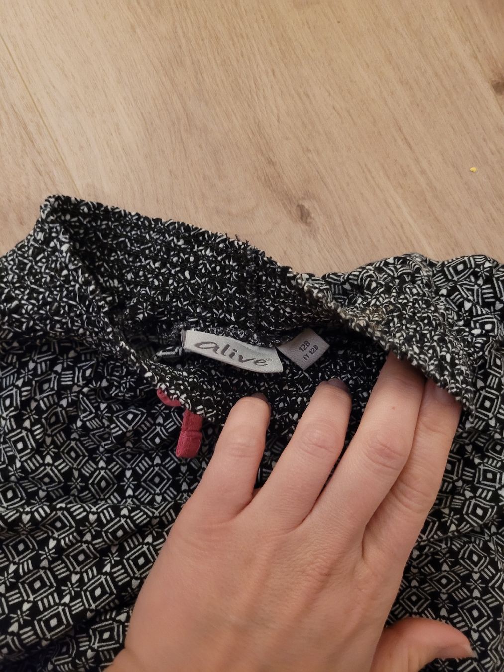 Pantaloni: Sommerhose Gr. 128 – Usato da Lupsingen venduto da sta_wgg5 2