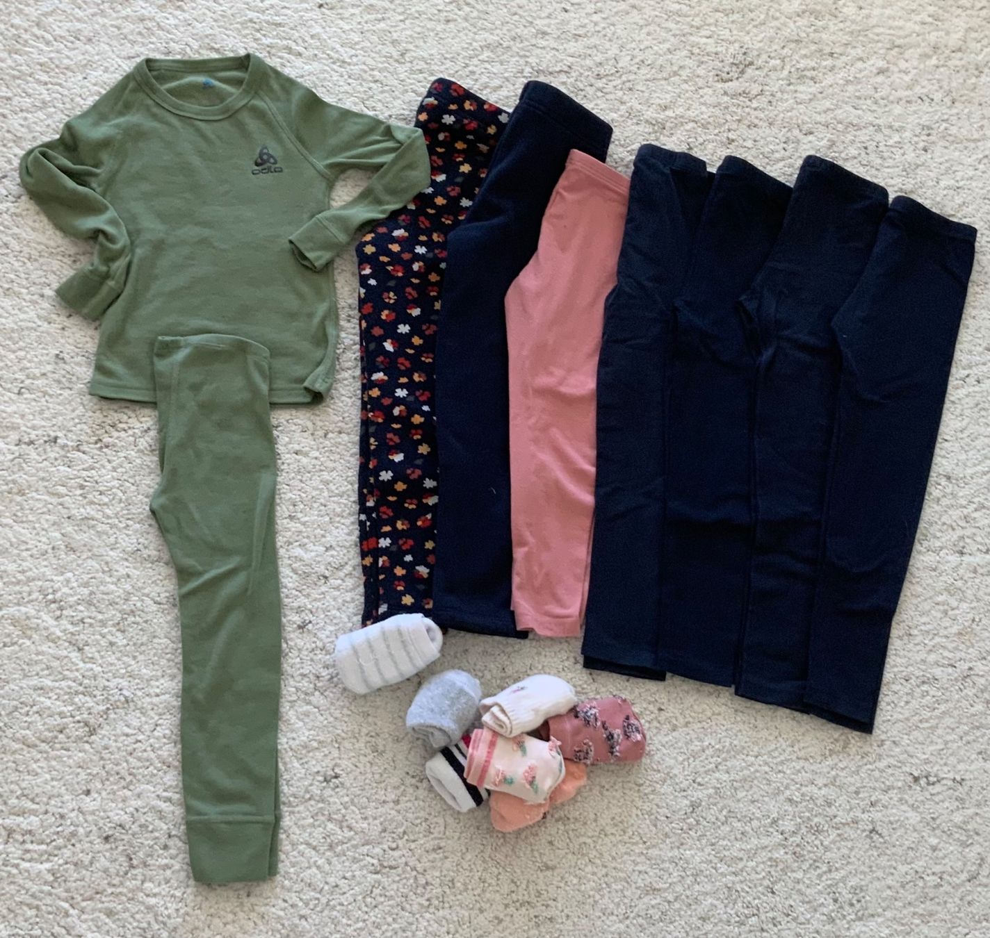 Petit Bateau Kleiderpakete & -sets: Mädchen Kleiderpaket Gr. 110/116 – Gebraucht aus Wettingen von num_yl7f 2