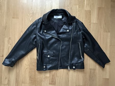 Oversized Kunstlederjacke schwarz Grösse XS