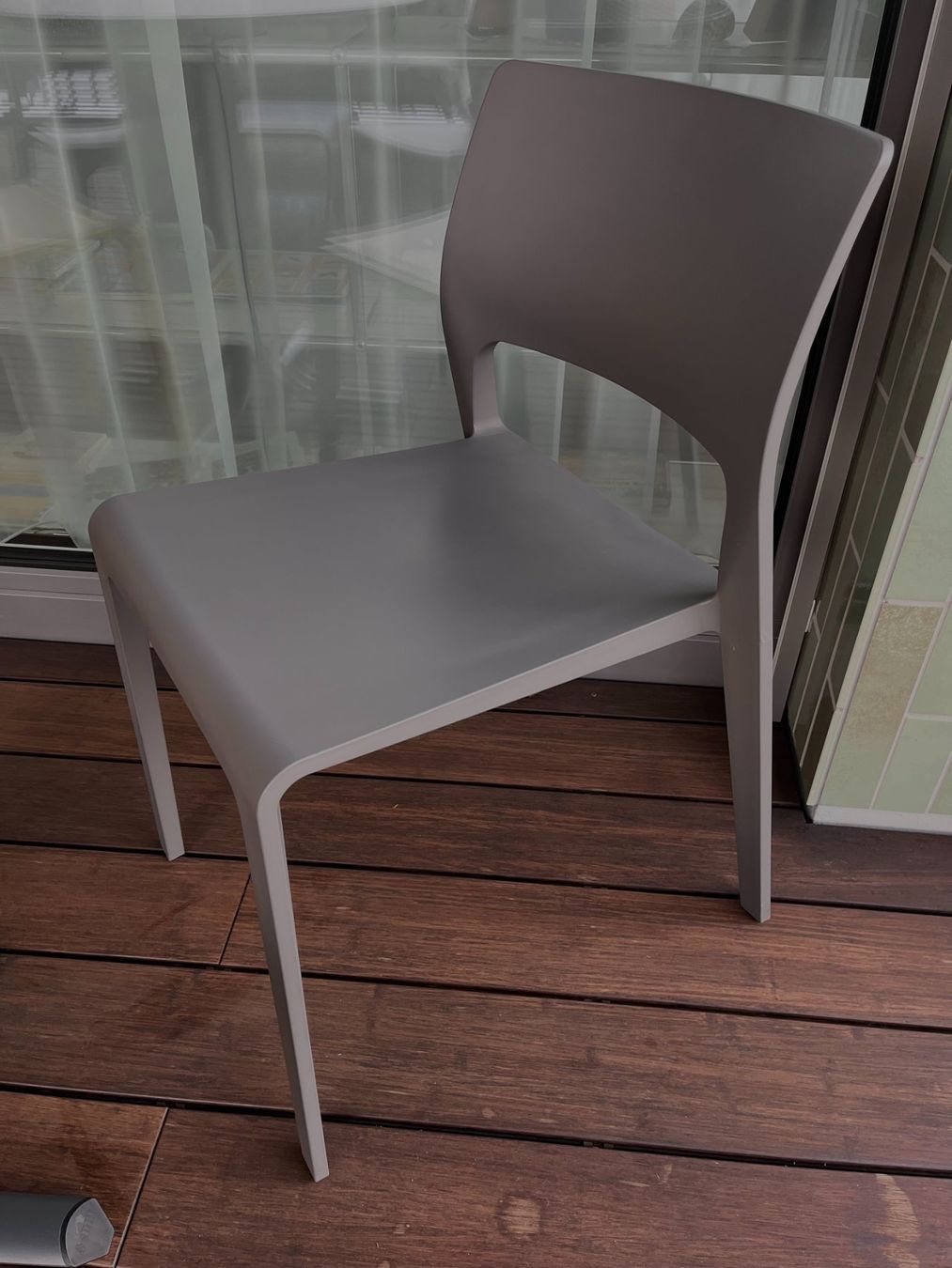 Arper Stühle: Designer Gartenstühle Arper Juno, stapelbar, 4 Stk. – Gebraucht aus Wohlen AG von kissne4 2