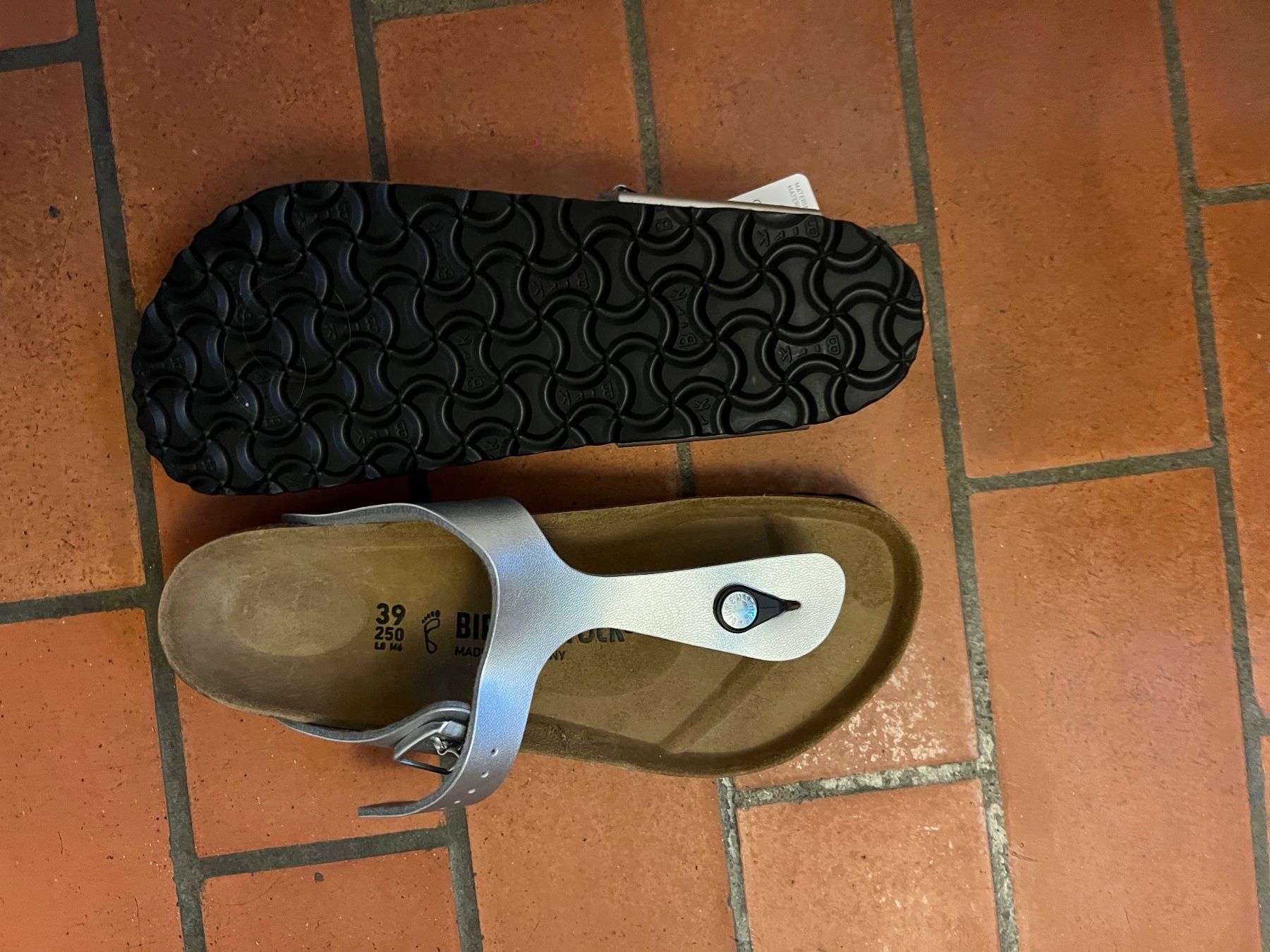Birkenstock Scarpe da donna: Birkenstock Gizeh neu – Usato da Zürich venduto da Claudia2206 1