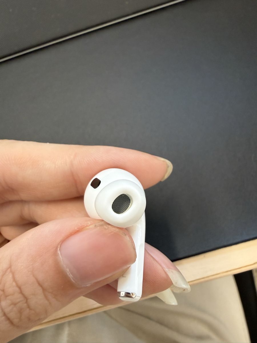 Apple Casques audio: Apple AirPods Pro 2 Ladecase  – D'occasion à Hüttwilen par sar_8gj7 3