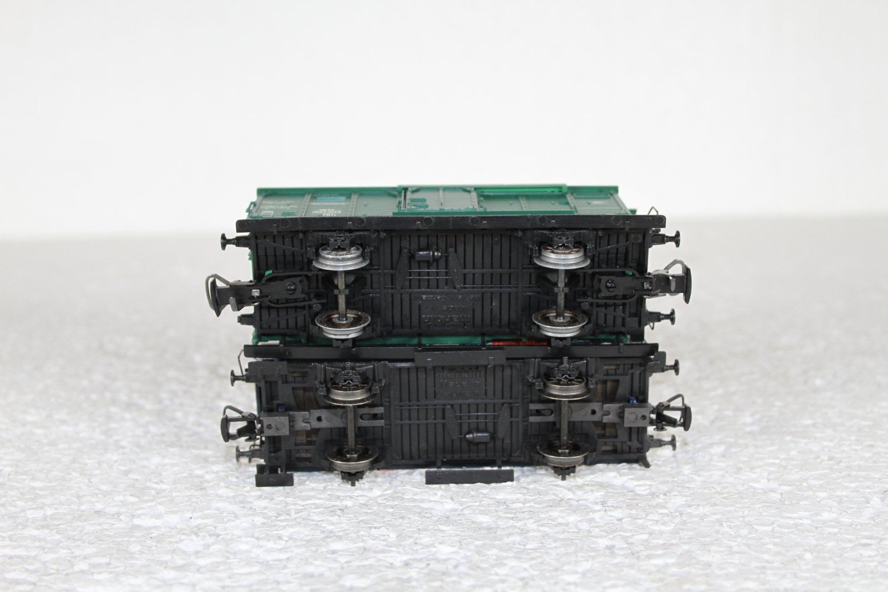 Märklin Modellini di ferrovie: Märklin 2 Güterwagen – Usato da Triesen venduto da gleis8 7